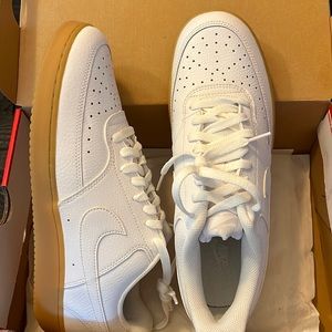 New men’s 11.5 white Nikes